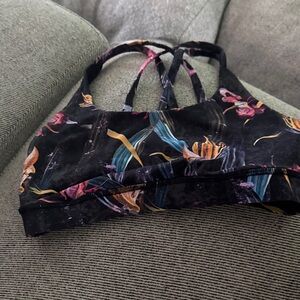 Lulu lemon sports bra